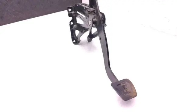 Mercedes-Benz Sprinter W906 Brake pedal A9062900901