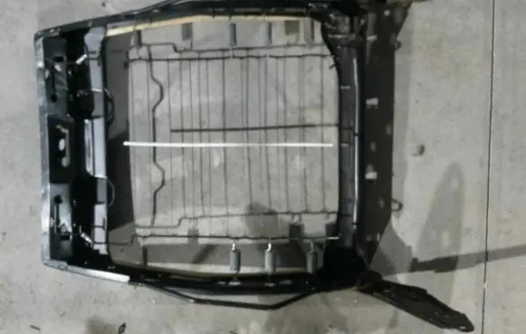 Volkswagen Golf II Seat frame 167881046B