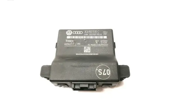 Volkswagen PASSAT B6 Gateway control module 3C0907530C 3C0907951A