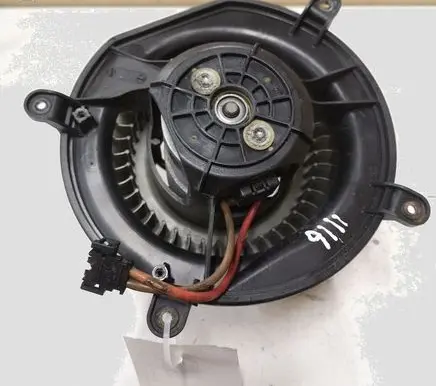 Mercedes-Benz E W211 Heater fan/blower 9400973 C3373