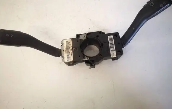 Audi A3 S3 8L Wiper turn signal indicator stalk/switch 8L0953513G