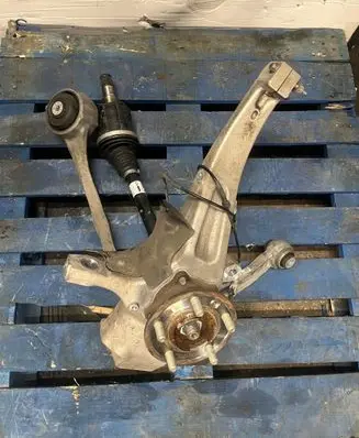 Land Rover Defender Front wheel hub spindle knuckle l8b23k186ah m8b23d402aa lpla3c257ad