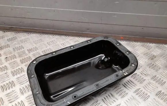 Dodge Challenger Oil sump