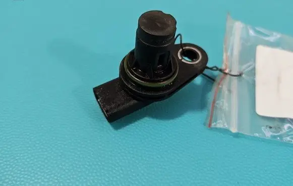 Mercedes-Benz CLS C218 X218 Camshaft position sensor A2761530028 IMPRK1473555