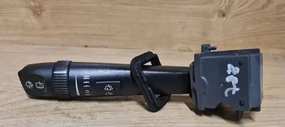 Volvo XC70 Wiper control stalk 30669742
