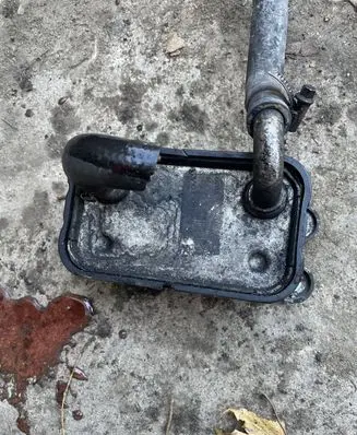 Engine oil radiator