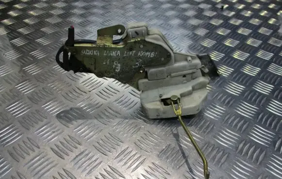 Suzuki Liana Rear door lock