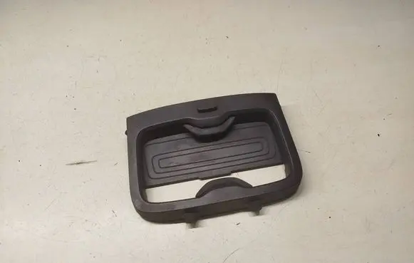 Opel Grandland X Cup holder back 