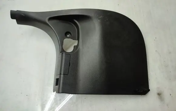 BMW 3 E90 E91 Foot area side trim 9132714