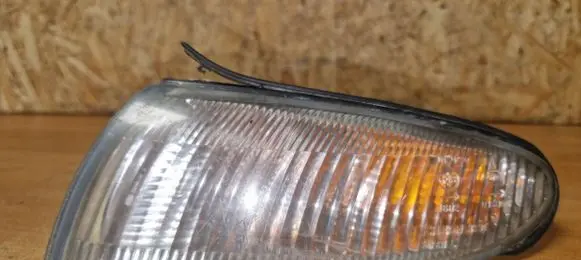 Mazda Xedos 6 Front indicator light 015000