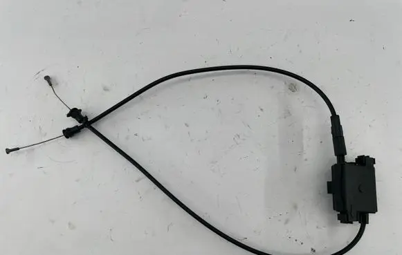 Audi A7 S7 4G Engine bonnet/hood lock release cable 4G0823531A
