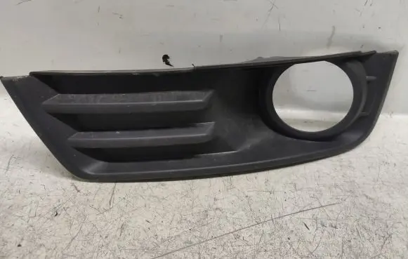 Ford C-MAX I Front fog light trim/grill