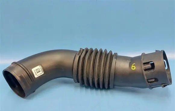 Ford Explorer Intercooler air guide/duct channel L1M3-9C675-BD