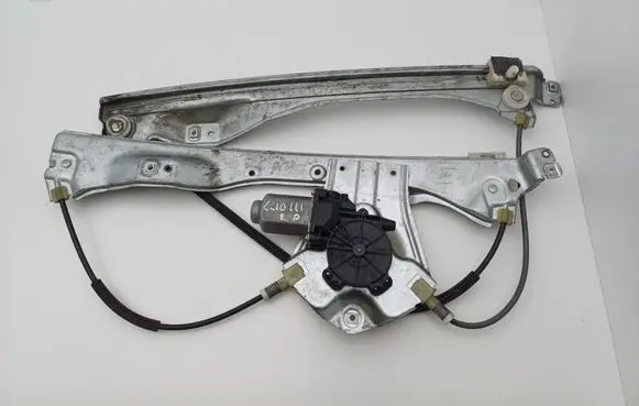 Renault Clio III Front door window regulator with motor 8200291147 400861