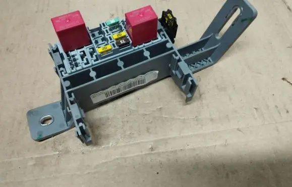Jeep Renegade Fuse module 00520259480000049V