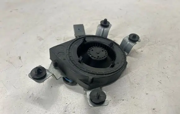 Dodge Charger Seat fan/blower L0492103AA01 12015335A