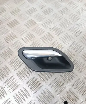 BMW 5 E39 Front door interior handle 7032926