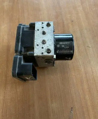 Volkswagen Multivan T5 ABS Pump