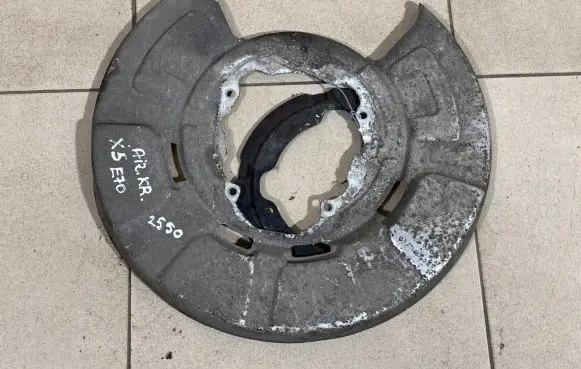 BMW X5 E70 Rear brake disc plate dust cover 6771967