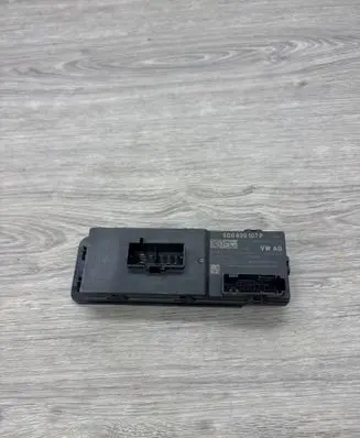 Volkswagen PASSAT B8 Tailgate/trunk control unit/module 5Q0959107P 5Q0959107J A2C73762916