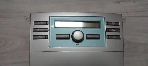 Toyota Corolla Verso E121 Climate control unit 559000F020 MB1465702264