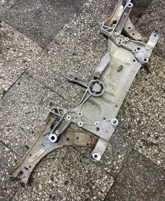 Volkswagen Jetta V Front subframe