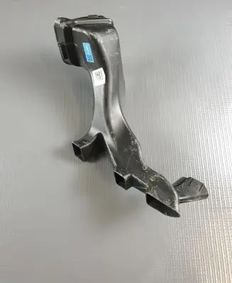 BMW i4 Cabin air duct channel 6805555 54226805555 584507