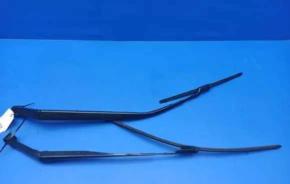 Toyota C-HR I Front wiper blade arm