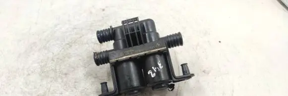 BMW 5 E60 E61 Coolant heater control valve 6927915 1147412176