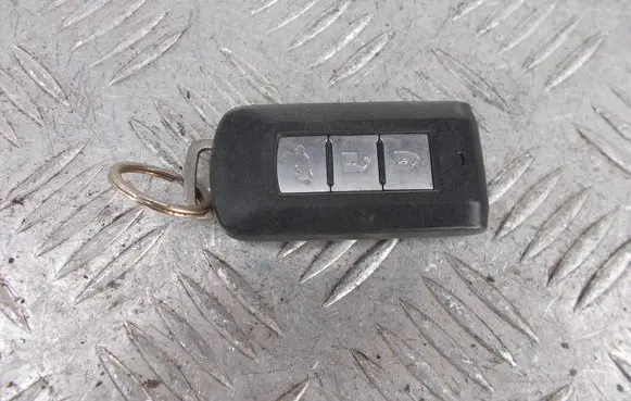 Mitsubishi Outlander Ignition key/card 