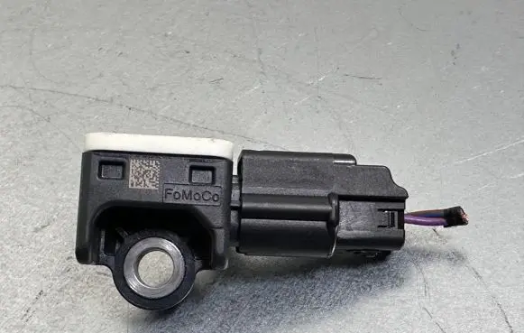 Ford Mondeo MK V Airbag deployment crash/impact sensor CM5T14B006AA