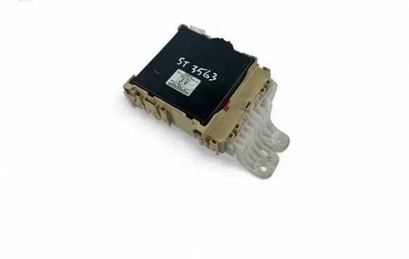 Toyota Auris E180 Other control units/modules 8922102331