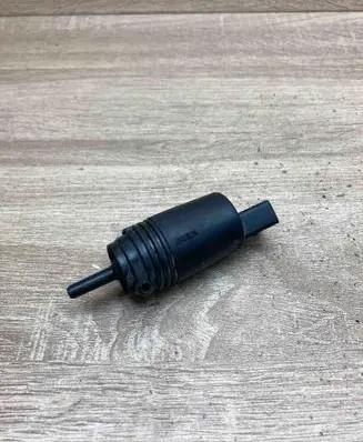 BMW 7 E65 E66 Windscreen/windshield washer pump 8377612