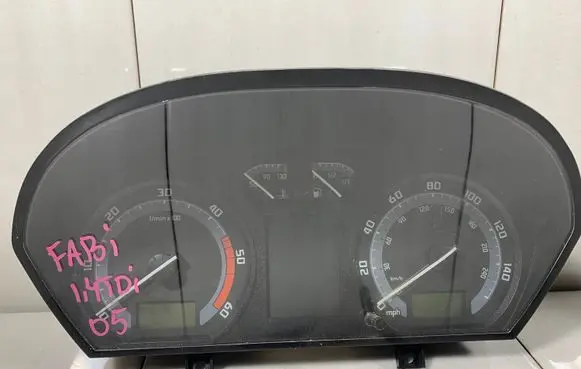 Skoda Fabia Mk2 (5J) Speedometer (instrument cluster) 6Y0920981E