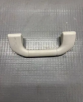 Mercedes-Benz E W212 Front interior roof grab handle A2048100051