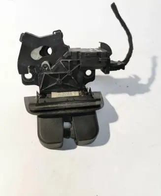 Audi A3 S3 A3 Sportback 8P Tailgate/trunk/boot lock/catch/latch 8P4827505A 01020555001