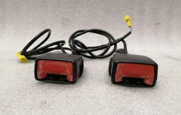 Mercedes-Benz CLS AMG C219 Front seatbelt buckle A2118602169 A2118602469