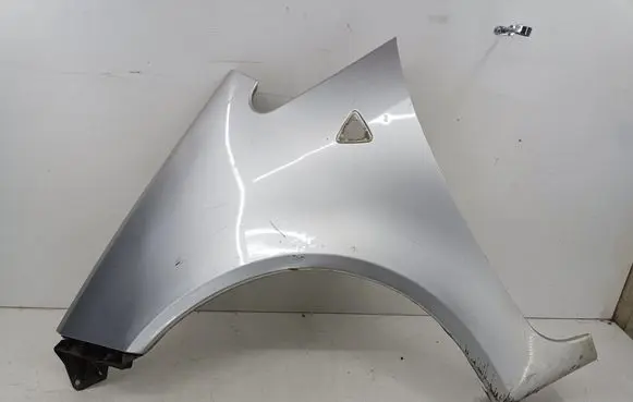 Mitsubishi Colt Fender