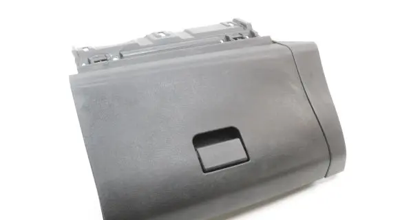 Nissan Leaf II (ZE1) Glove box 685203NM0A 685S13NM0A