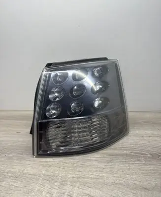Mitsubishi Outlander Rear/tail lights 22087920 12V4205X