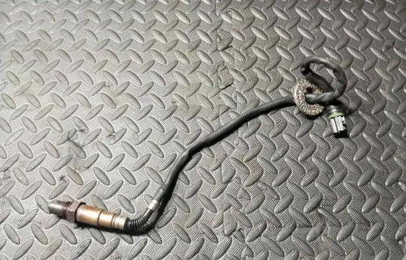 BMW 5 F10 F11 Lambda probe sensor 7526262