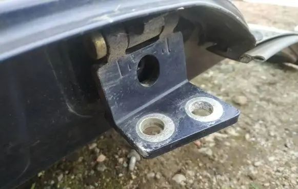 Citroen Xsara Rear door lower hinge