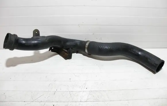 Toyota Avensis Verso Intercooler hose/pipe 1736227030