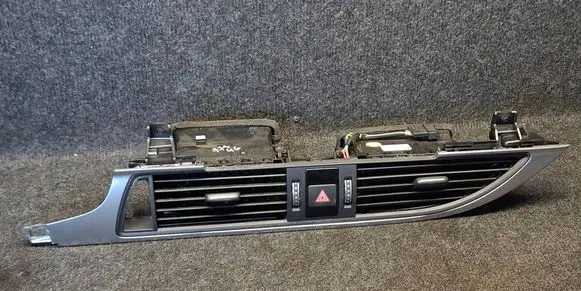 Audi A6 S6 C7 4G Dash center air vent grill 4G1820951