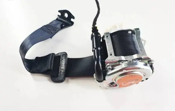 Volkswagen Taigo Rear seatbelt