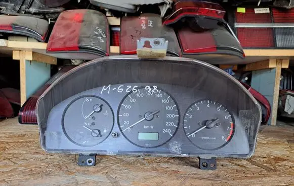 Mazda 626 Speedometer (instrument cluster) GE4TD FAGE4TD