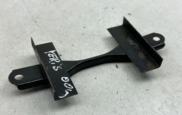 Toyota Yaris Battery bracket 
