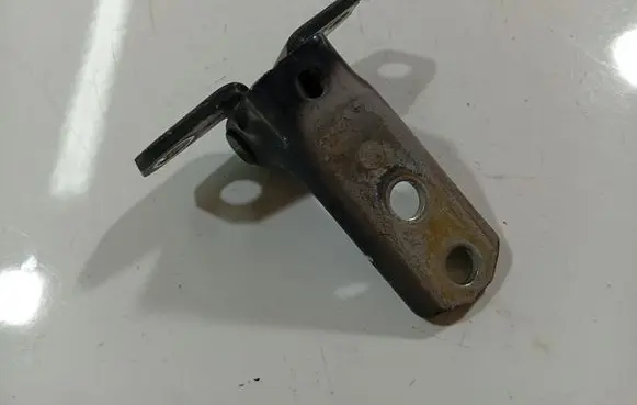 Peugeot 4007 Front door upper hinge 