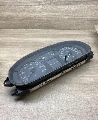 Renault Megane I Speedometer (instrument cluster) 09043080096 09043080026