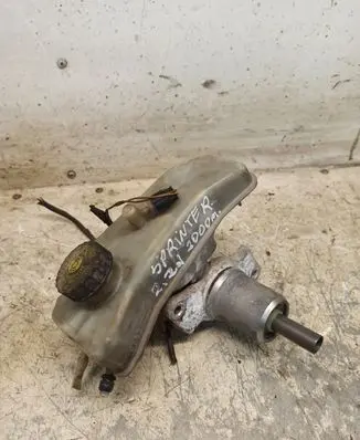 Mercedes-Benz Sprinter W901 W902 W903 W904 Master brake cylinder